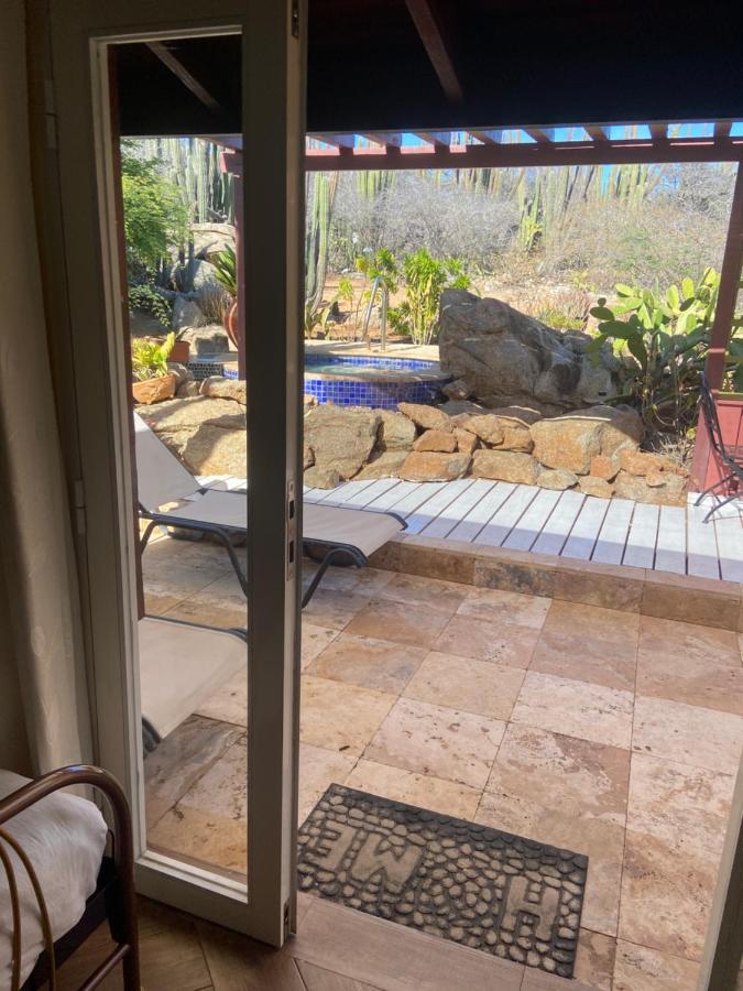 Cozy Studio With Private Spa Oranjestad Exteriér fotografie