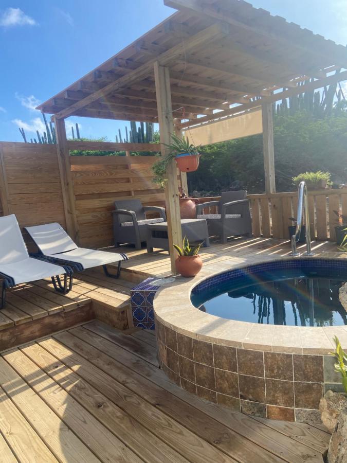 Cozy Studio With Private Spa Oranjestad Exteriér fotografie