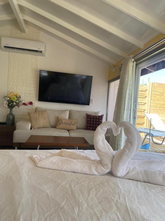Cozy Studio With Private Spa Oranjestad Exteriér fotografie